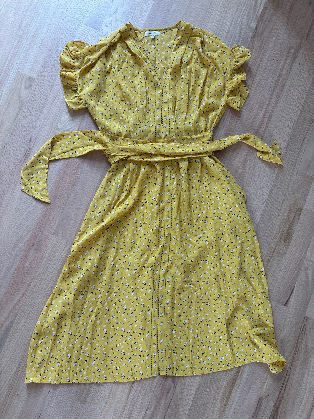 Max studio Yellow Floral Tie-Waist Midi Dress
